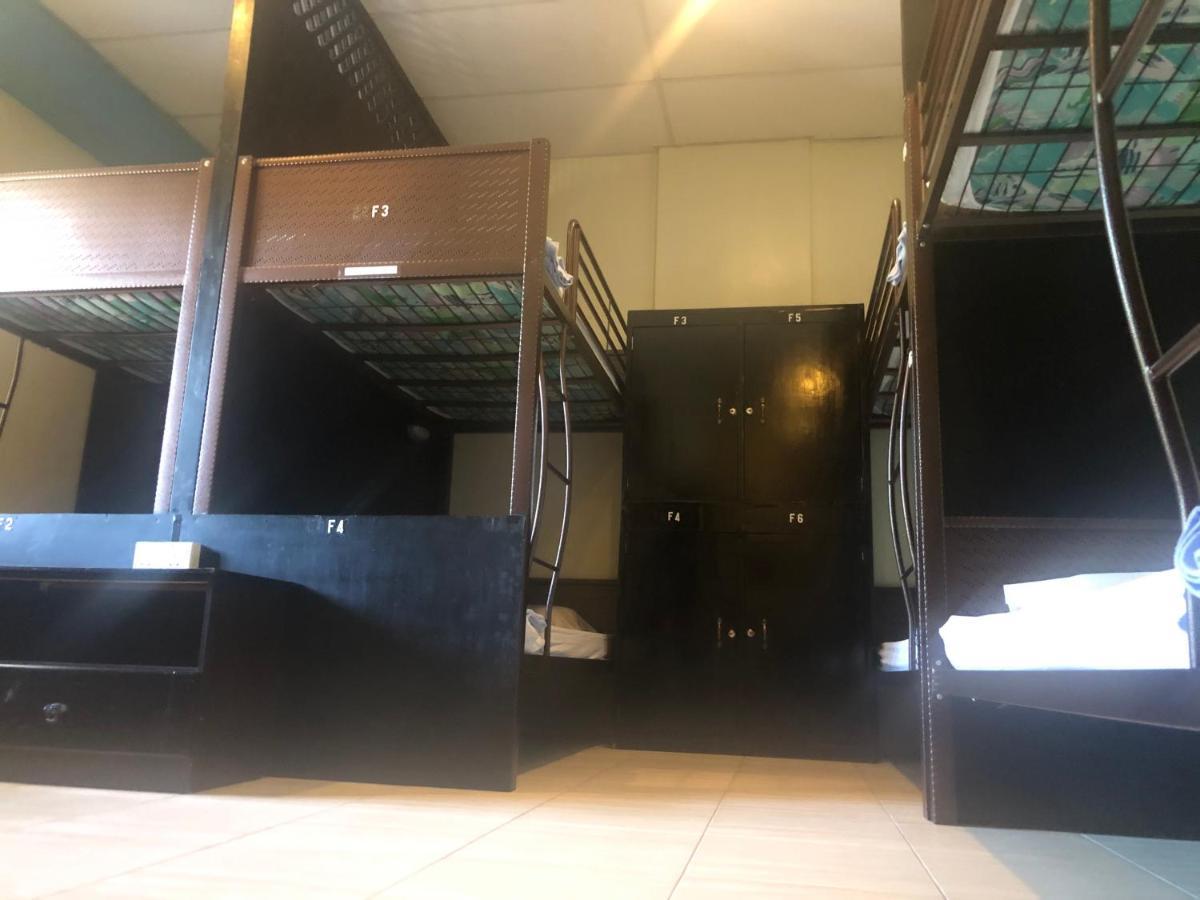 Alia Express Ferringhi Ξενοδοχείο Batu Feringgi Εξωτερικό φωτογραφία